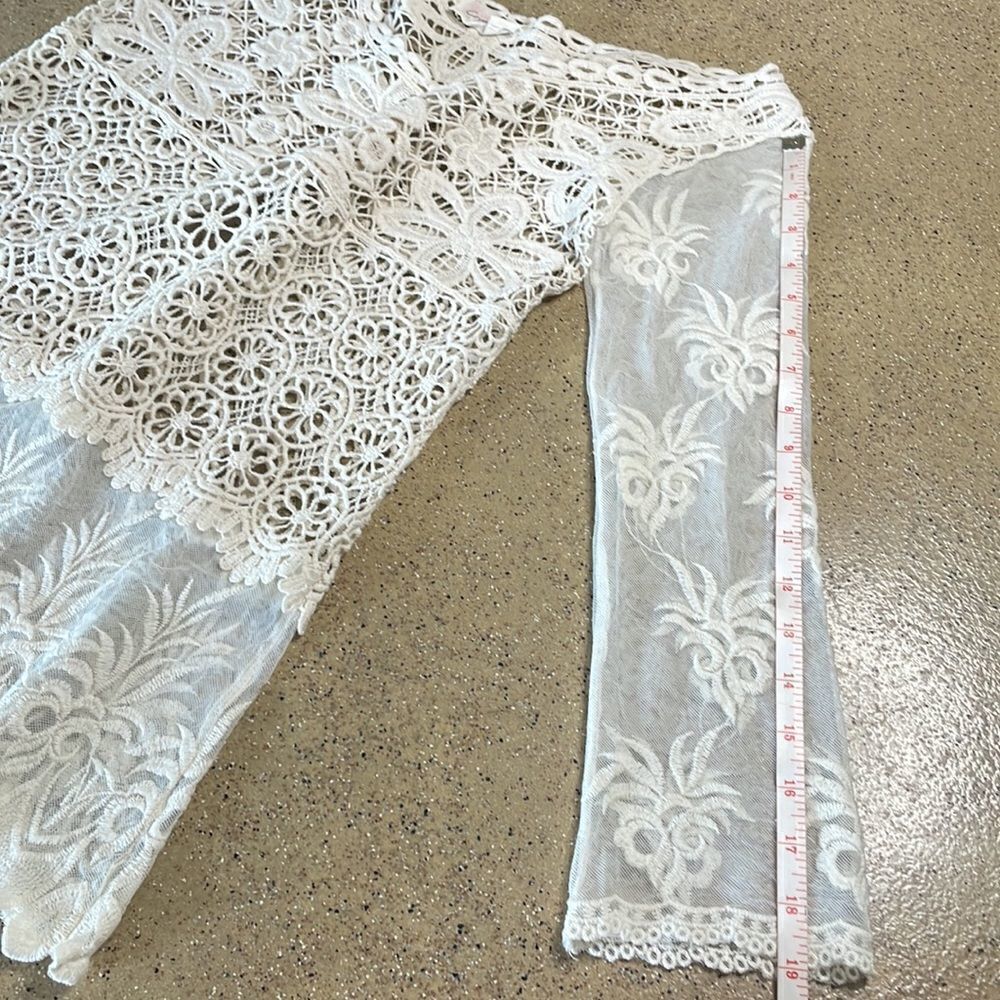 Boho Embroidered Lace & Mesh 3/4 Sleeve Top - Picture 13 of 14